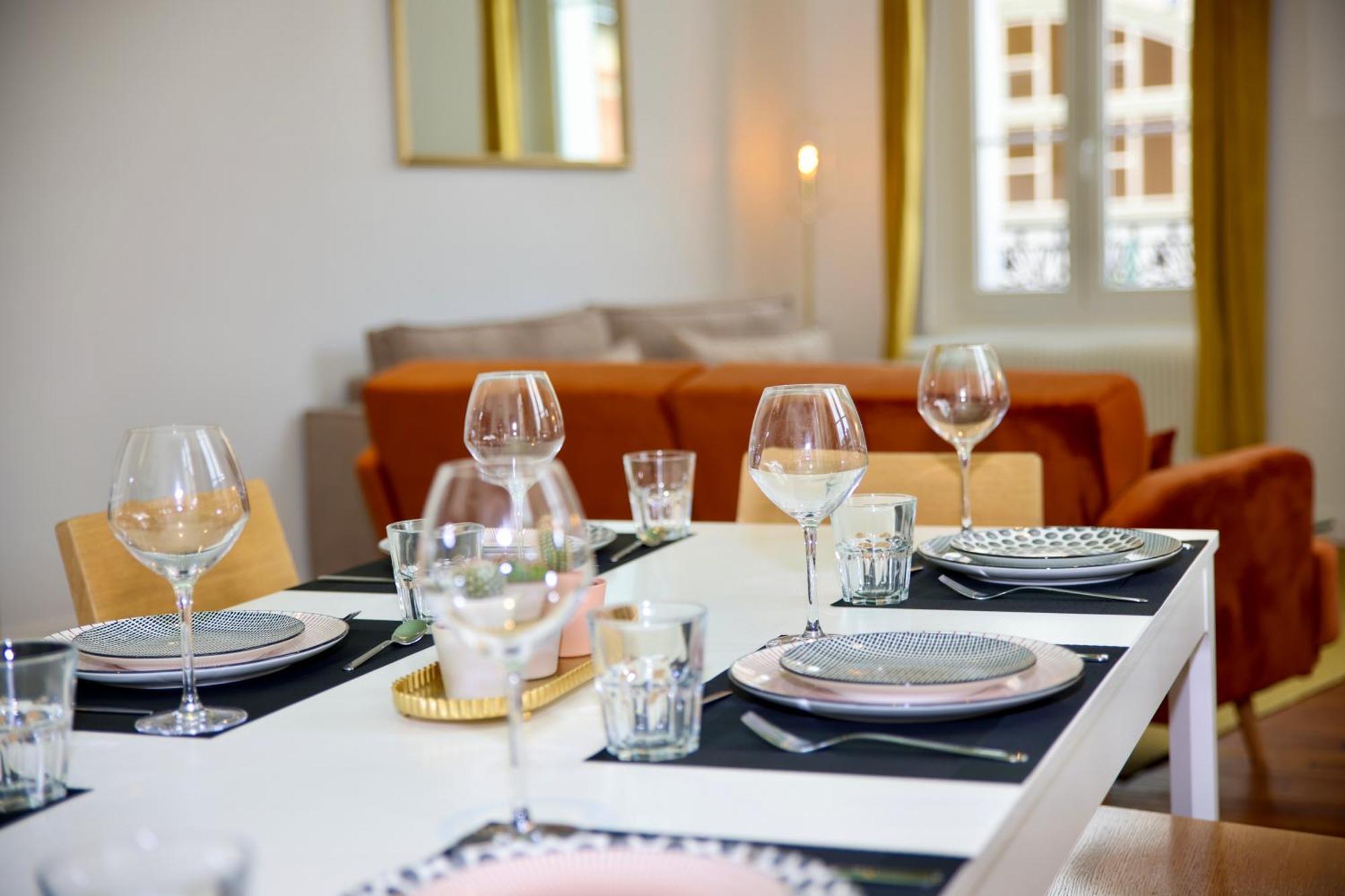Au Coeur Du Boulingrin Apartment Reims Ngoại thất bức ảnh